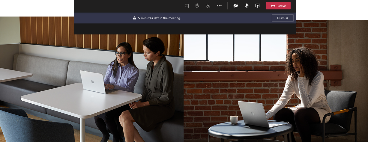 Øverst i billedet kan du se påmindelsen i Microsoft Teams. På det venstre billede kan du se to personer, der arbejder på en Surface Laptop. På det højre billede arbejder en person på en Surface Book.